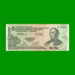 BONO DE ENTRE RIOS $ 5,00, EC 332, AÑO 01/10/2001, ESTADO MUY BUENO - .