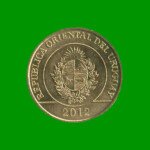 MONEDA DE URUGUAY $ 1,00, AÑO 2012, ESTADO NUEVA.- - Imagen 2