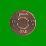 MONEDA DE SUECIA 5 ORE, AÑO 1973, ESTADO USADA.-