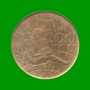 MONEDA DE ITALIA 200 LIRAS CONMEMORATIVA, AÑO 1980, ESTADO USADA.-