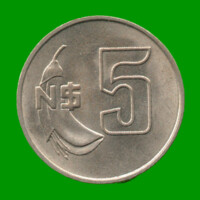 MONEDA DE URUGUAY  5 NUEVOS PESOS, AÑO 1980, ESTADO USADA.-