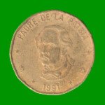 MONEDA DE REPUBLICA DOMINICA 1 PESO, AÑO 1991, ESTADO USADA.- - Imagen 2