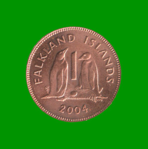 MONEDA DE ISLAS MALVINAS 1 PENIQUE, AÑO 2004, ESTADO NUEVA.-
