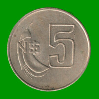 MONEDA DE URUGUAY  5 NUEVOS PESOS, AÑO 1981, ESTADO USADA.-