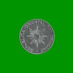 MONEDA DE URUGUAY  5 NUEVOS PESOS, AÑO 1989, ESTADO USADA.- - Imagen 2