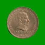MONEDA DE URUGUAY $ 1,00 , AÑO 1965, ESTADO USADA.- - Imagen 2