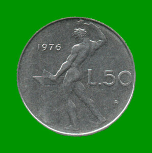 MONEDA DE ITALIA 50 LIRAS, AÑO 1976, ESTADO USADA.-