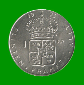 MONEDA DE SUECIA 1 CORONA, AÑO 1973, ESTADO USADA.-