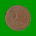 MONEDA DE BRASIL 5 CENTAVOS, AÑO 2001 ESTADO USADA.-