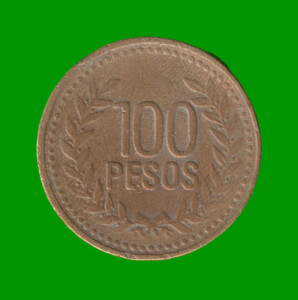 MONEDA DE COLOMBIA $ 100 PESOS, AÑO 1995, ESTADO USADA.-
