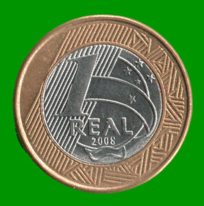 MONEDA DE BRASIL 1 REAL, BIMETALICA, AÑO 2008, ESTADO USADA.-