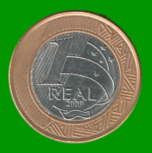 MONEDA DE BRASIL 1 REAL, BIMETALICA, AÑO 2009, ESTADO USADA.-