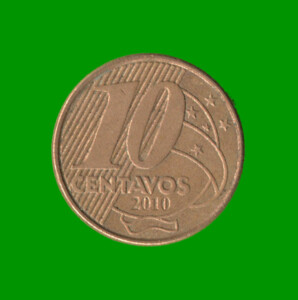 MONEDA DE BRASIL 10 CENTAVOS, AÑO 2010, ESTADO USADA.-