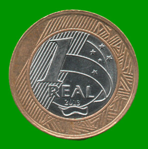 MONEDA DE BRASIL 1 REAL, BIMETALICA, AÑO 2013, ESTADO USADA.-