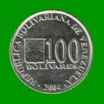 MONEDA DE VENEZUELA 100 BOLIVARES, AÑO 2004, ESTADO USADA.-