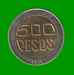 MONEDA DE COLOMBIA $ 500 PESOS, BIMETALICA, AÑO 2011, ESTADO USADA.-