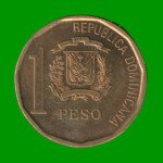 MONEDA DE REPUBLICA DOMINICA 1 PESO, AÑO 2008, ESTADO USADA.-