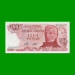 PESOS LEY 18.188 $100,00, BOT 2405, AÑO 1977, ESTADO EXCELENTE+ .-