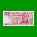 PESOS LEY 18.188 $100,00, BOT 2407, AÑO 1977, ESTADO EXCELENTE- .-