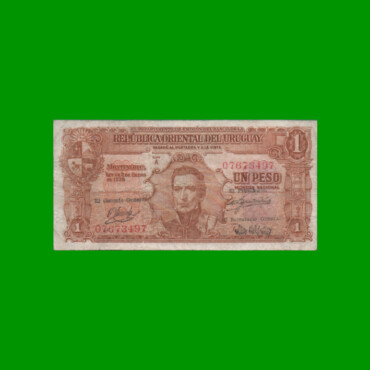 BILLETE DE URUGUAY $1,00, PICK 35a, SERIE A, ESTADO BUENO.-