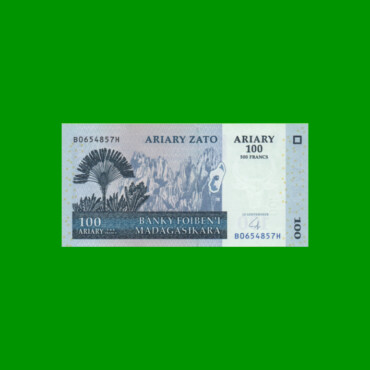 BILLETE DE MADAGASCAR 100 ARIARY, PICK 86b, AÑO 2004 ESTADO SIN CIRCULAR.-