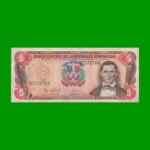 BILLETE DE REPUBLICA DOMINICANA $5,00 ORO PICK 152b, AÑO 1997 ESTADO MUY BUENO- .-