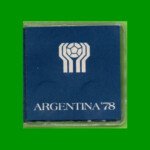 BLISTER SET (3) MONEDAS ARGENTINAS CONMEMORATIVAS, MUNDIAL FUTBOL, AÑO 1977, ESTADO NUEVO.-