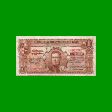 BILLETE DE URUGUAY $1,00, PICK 35c, SERIE D, ESTADO BUENO+ .-