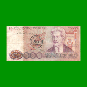 BILLETE DE BRASIL 50.000 CRUZEIROS RESELLADO 50 CRUZADOS, PICK 207a, AÑO 1986, ESTADO BUENO.-