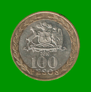MONEDA DE CHILE 100 PESOS , BIMETALICA , AÑO 2010 , ESTADO USADA.-