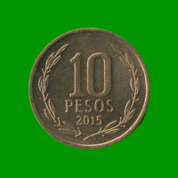 MONEDA DE CHILE 10 PESOS , AÑO 2015 , ESTADO USADA.-
