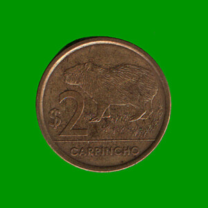 MONEDA DE URUGUAY $ 2,00 , AÑO 2011, ESTADO USADA.-